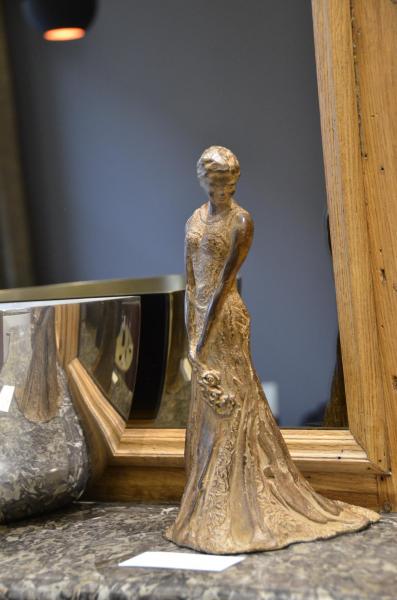 Elégance - Sculpture bronze de Nathalie Lefort